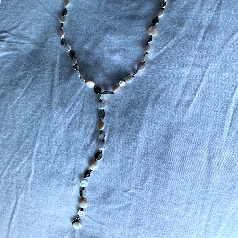 White and silver drop down beaded necklace